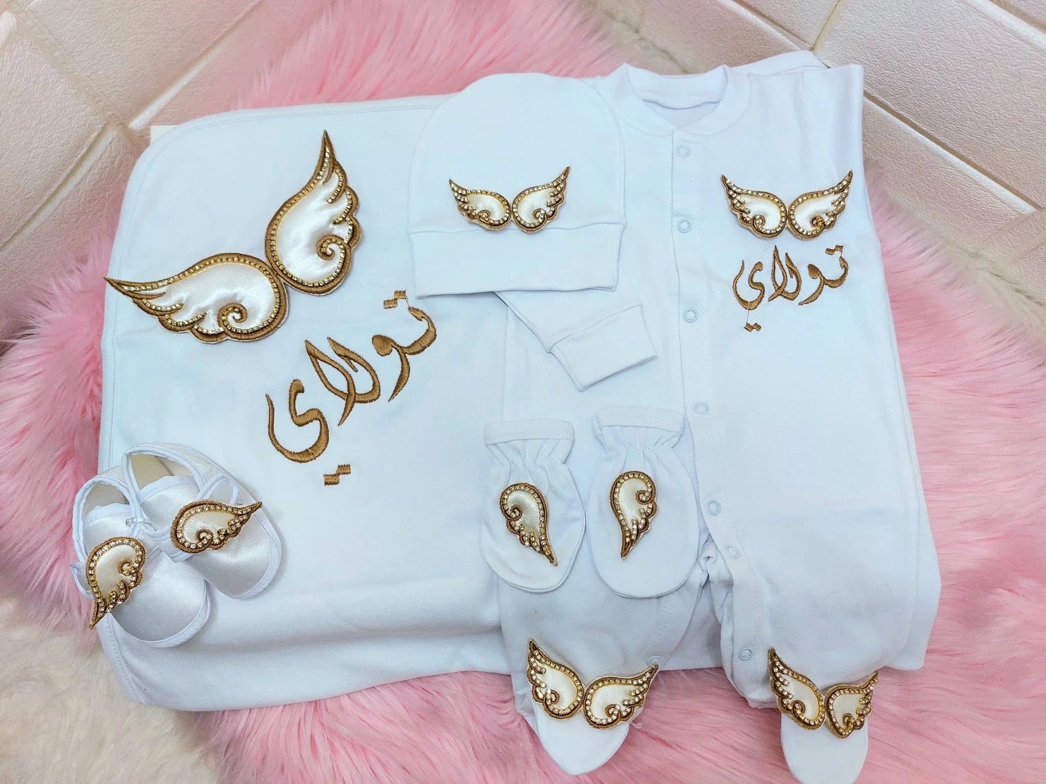 Dollbling 5pcs Wings Outfits Any Name Personalized Sweetwood Embroidery Gift Set Baby Pajamas Hat Welcome Home Ceremonial dress