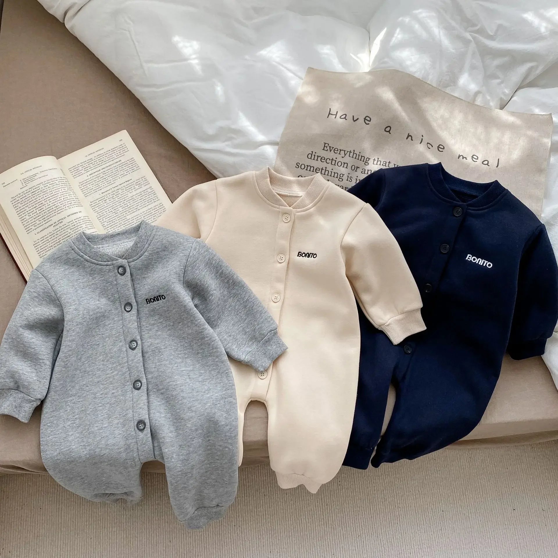 Newborn Clothes Thickened Autumn Winter Baby Solid Color Jumpsuots Newborn Boys Girls Clothes with Plush Baby Long Sleeve Romper