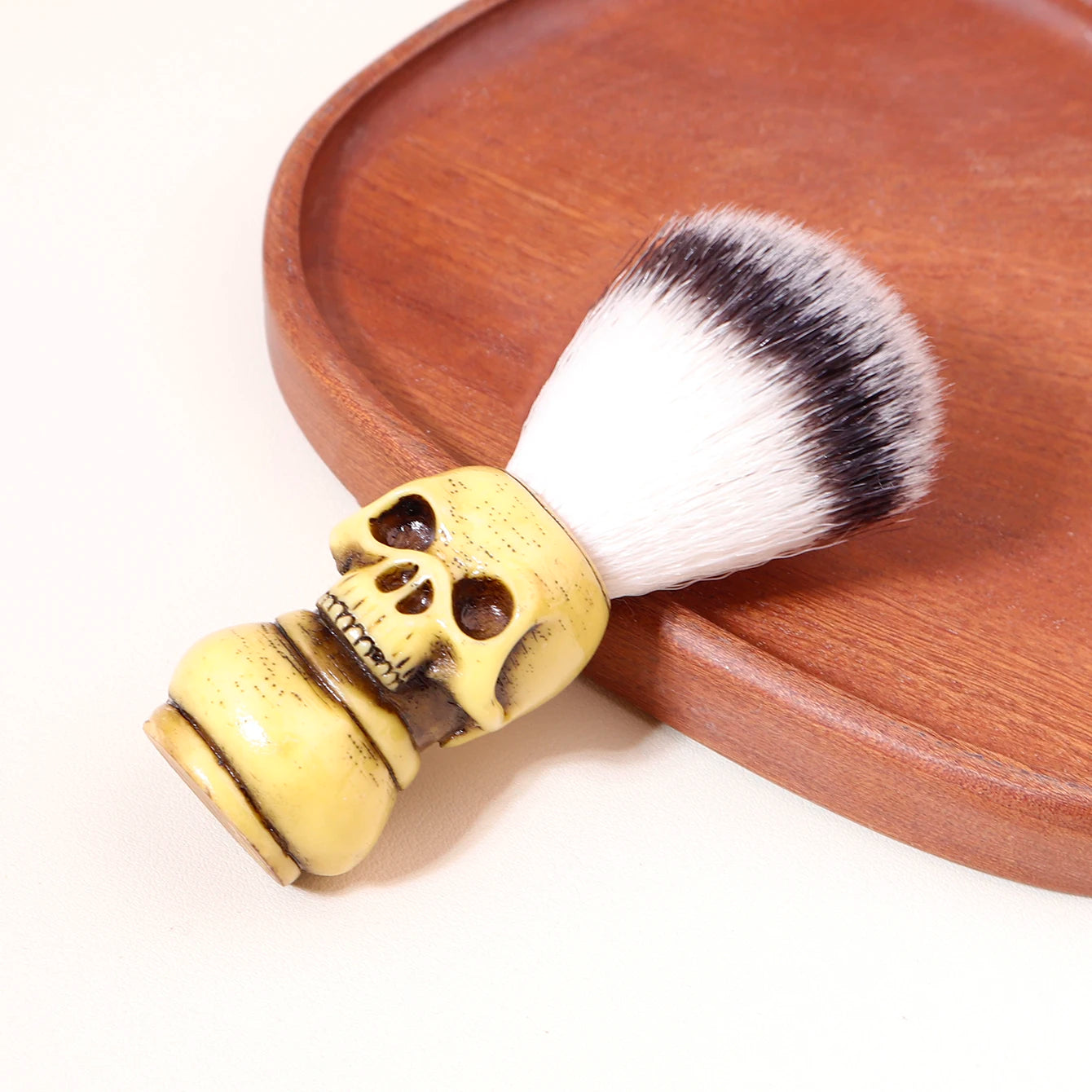 Skull head men's shaving brush 1/4pcs, suitable for giving men's gifts, hair salons, beard shaving，Special for real hair wigs