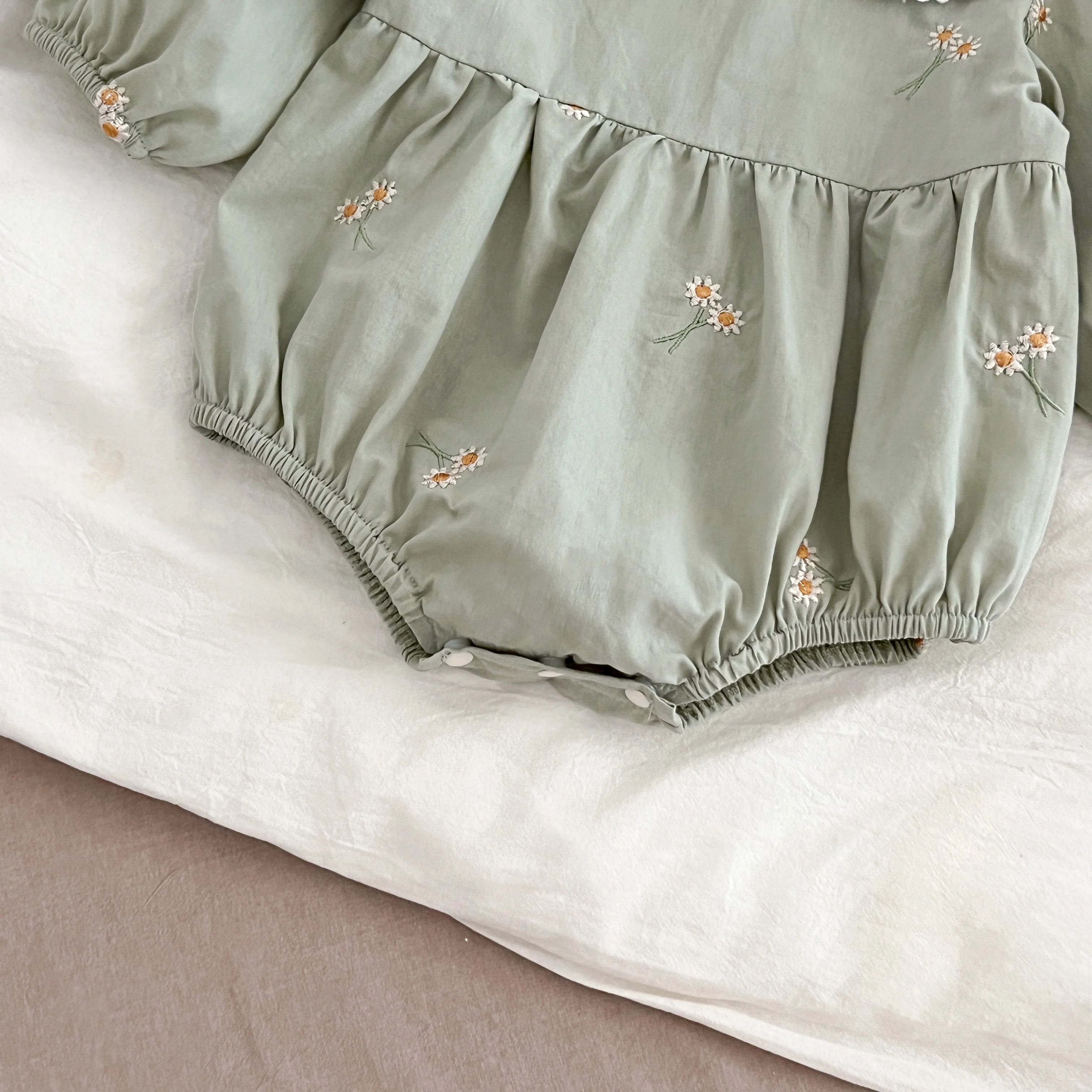 Christmas Infant Baby Girl Romper Autumn Winter Newborn Baby Girl Children Clothes Red Plaid Lapel Long Sleeved Newborn Romper