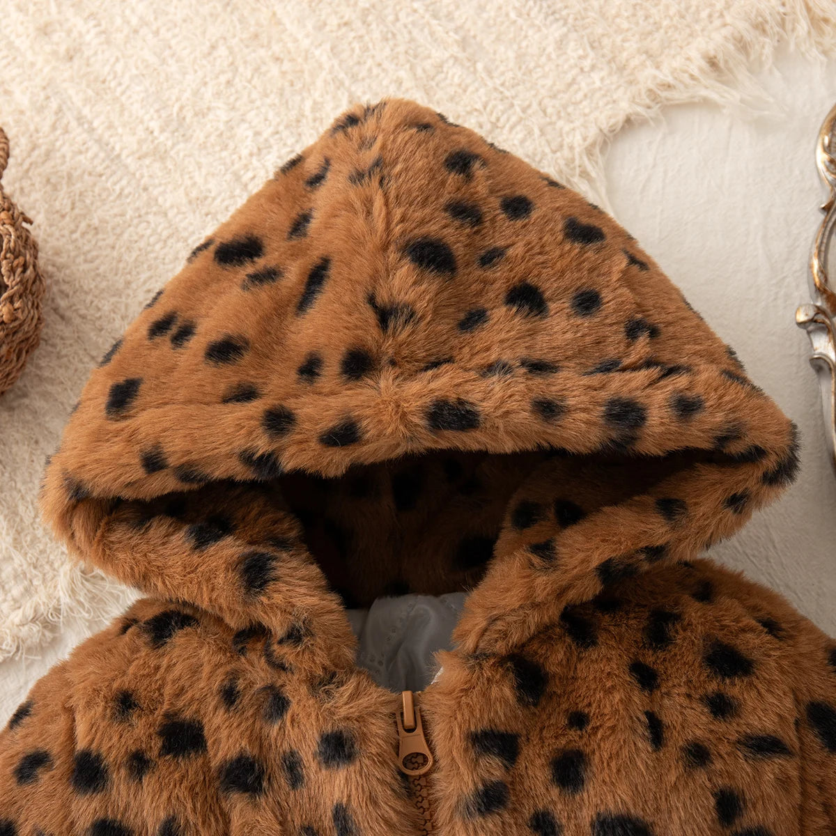 Baby Clothes Girl Winter Full Printed Spot Pattern Warm Lamb Suede Baby Girl's Outerwear Hooded Cute Casual Girl's Coat