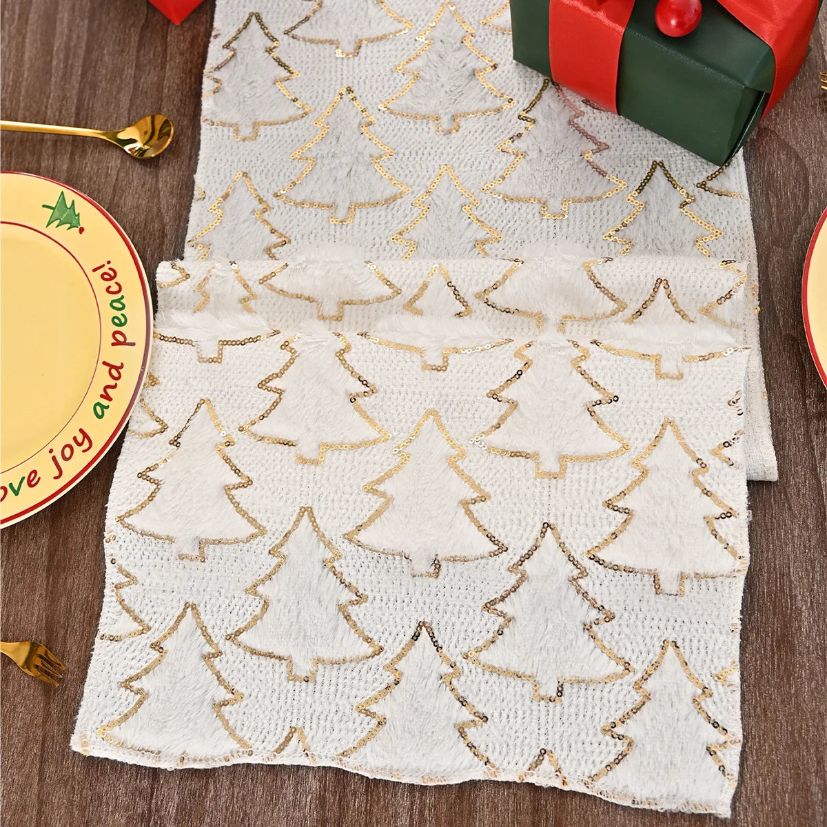 BUYNOW Plush Gold Sequined Embroidered Christmas Tree Pattern Tablecloth Christmas Living Room Sofa Tablecloth Home Bed Decor