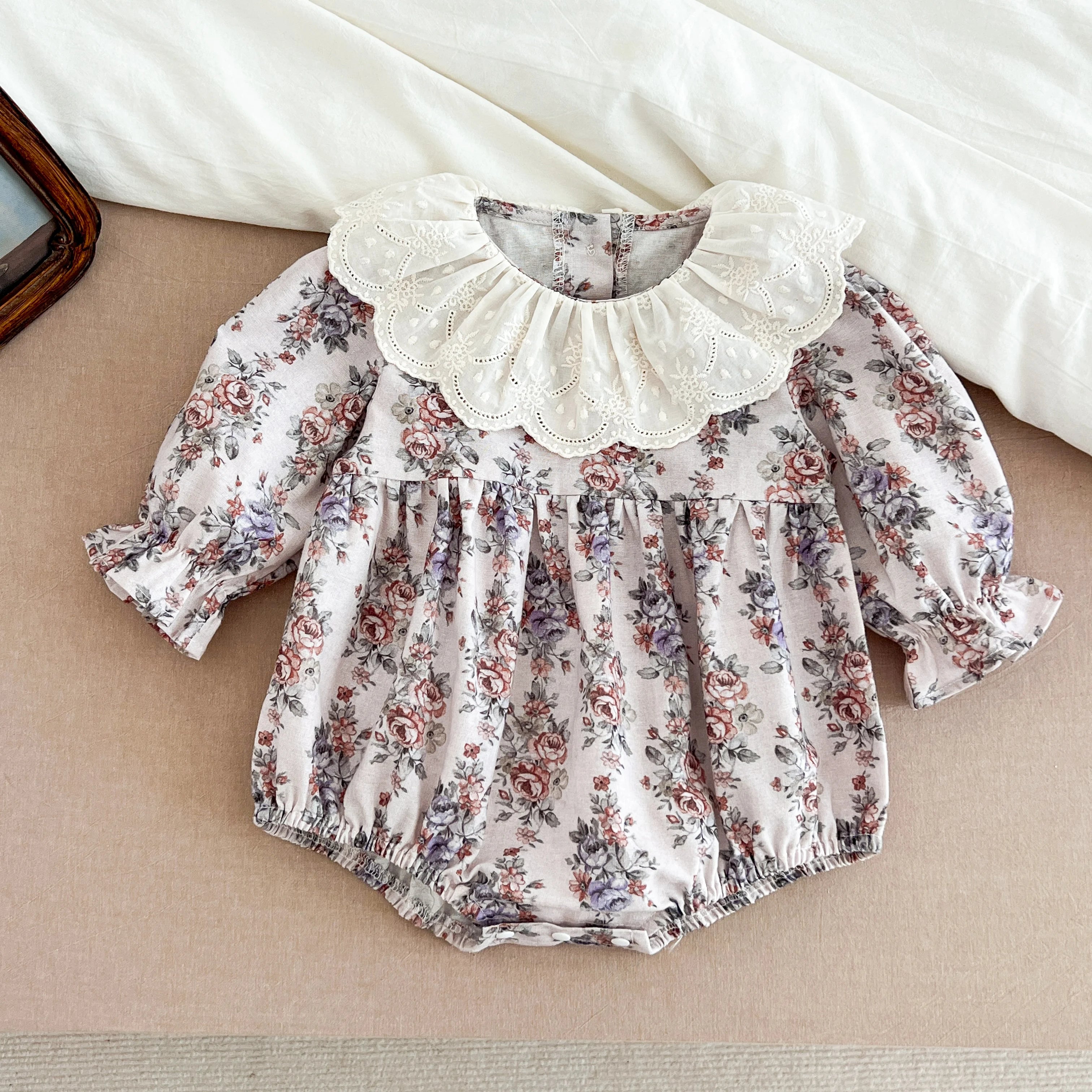 Infant Clothes 0-24M Infant Floral Baby Girl Bodysuit Cute Peter Pan Muslin Babe Girls Jumpsuit Autumn Newborns Clothing Romper