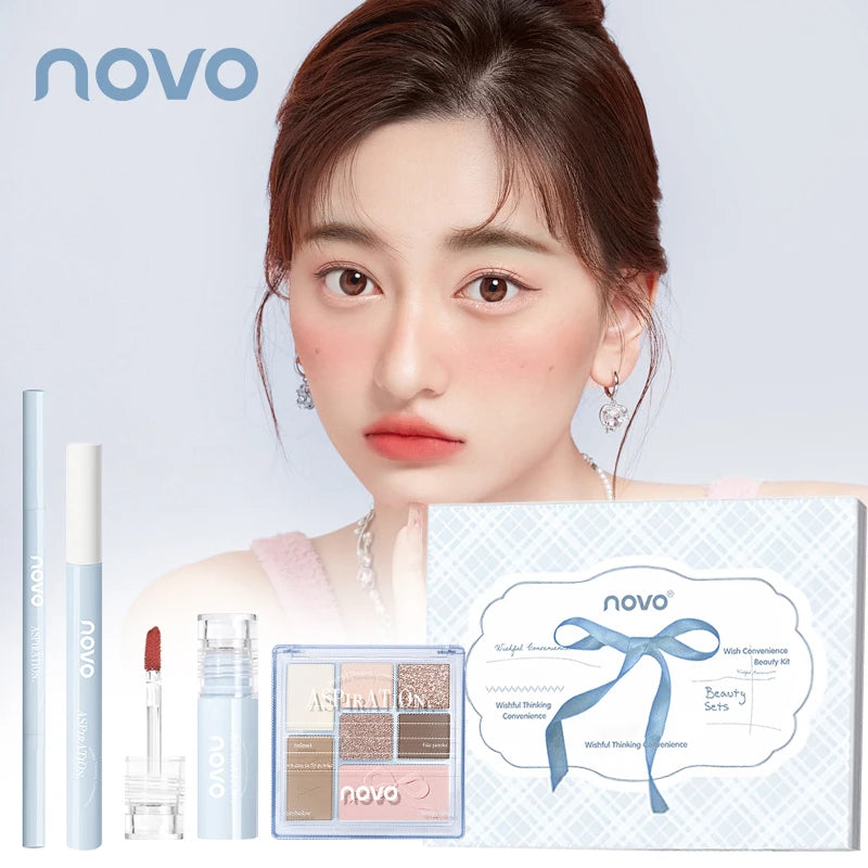 Ensemble de maquillage .