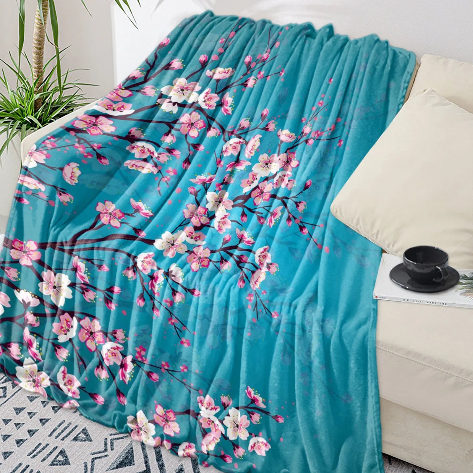 بطانية دافئة من الفلانيل المايكروفايبر بتصميم أزهار الكرز وفرع البرقوق وزهرة وردية وبيضاء، بطانيات ديكور غرفة النوم للأسرّة