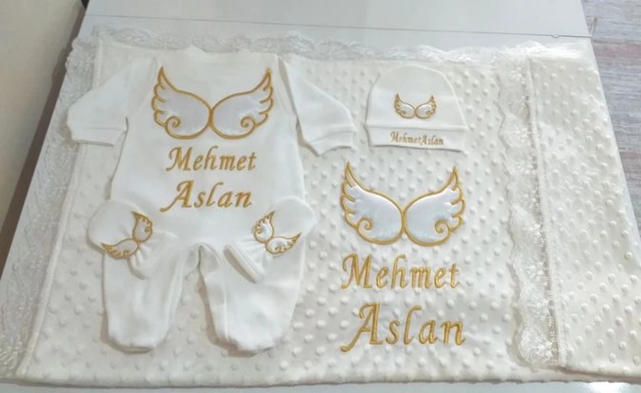 Dollbling 5pcs Wings Outfits Any Name Personalized Sweetwood Embroidery Gift Set Baby Pajamas Hat Welcome Home Ceremonial dress