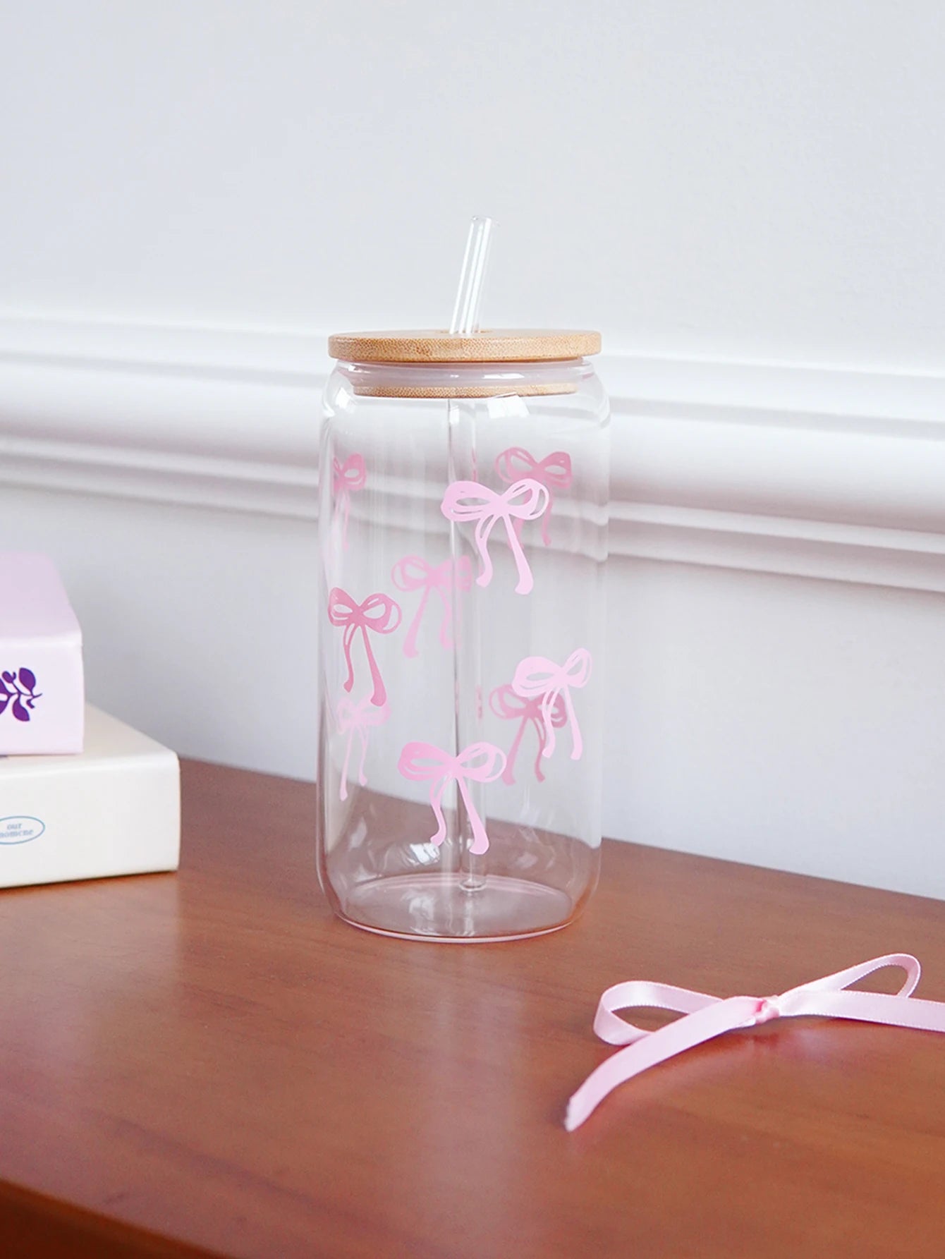 1/2/4/6Pcs Glass Bow Printed Glass Cup with Lid and Straw, Exquisite High-End Bow Glass Cup for Home Decoration, Family Daily Drinking Cup, Outdoor Picnic Cup, Party Cup, Breakfast Milk Cup, Gift Giving