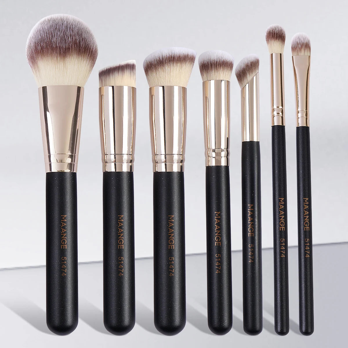 7pcs/set Pinceaux de maquillage pour cosmétique Fond de teint Poudre Correcteur Blush Brush Blending Soft Sils Beauty Tools