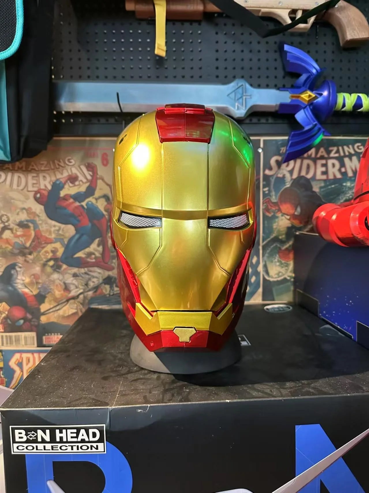 Marvel Iron Man Merchandise Helmet Mk5 Wearable Collectible Toy With Light Emitting And Manual Opening/Closing Feature Boys Gift
