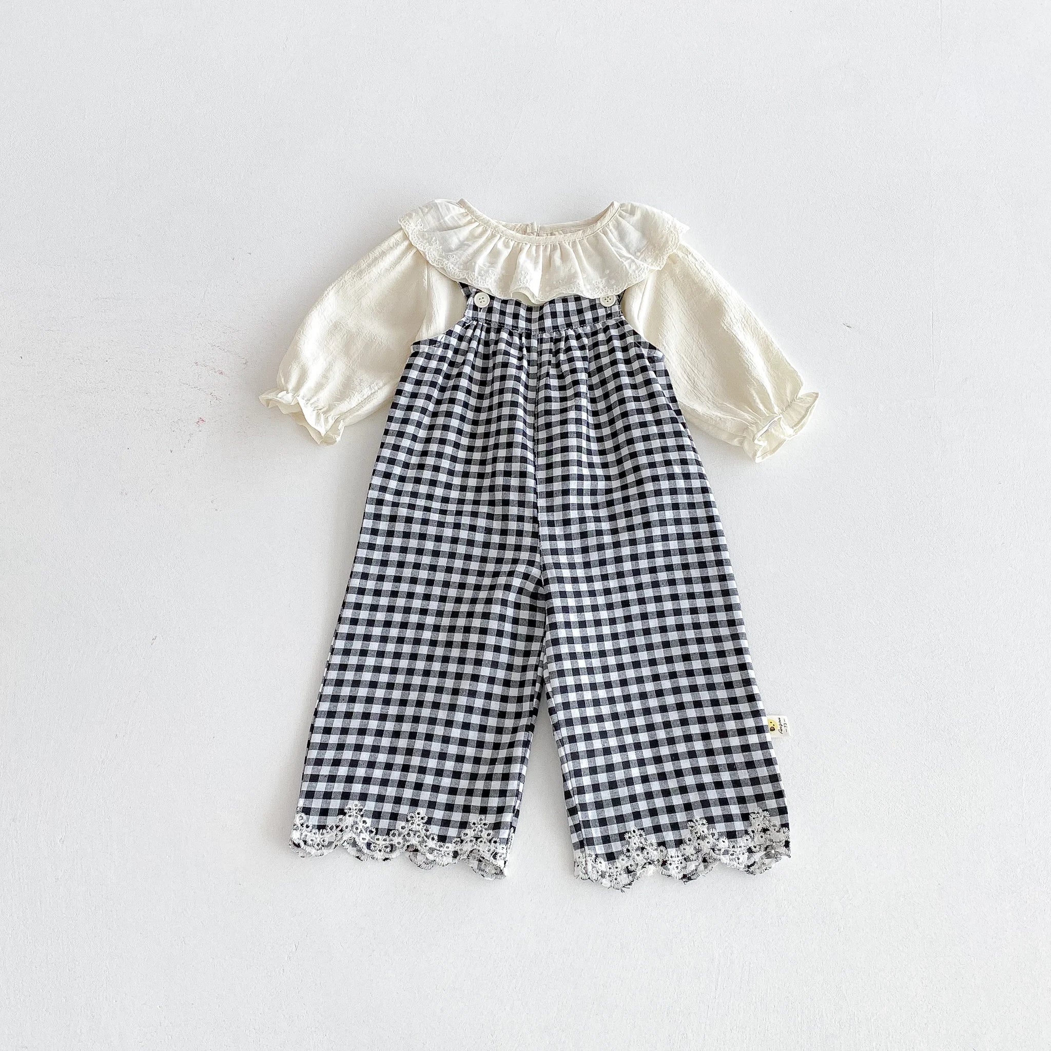 Baby set: Autumn girl baby lapel long-sleeved top + plaid overalls set, sweet and stylish princess set