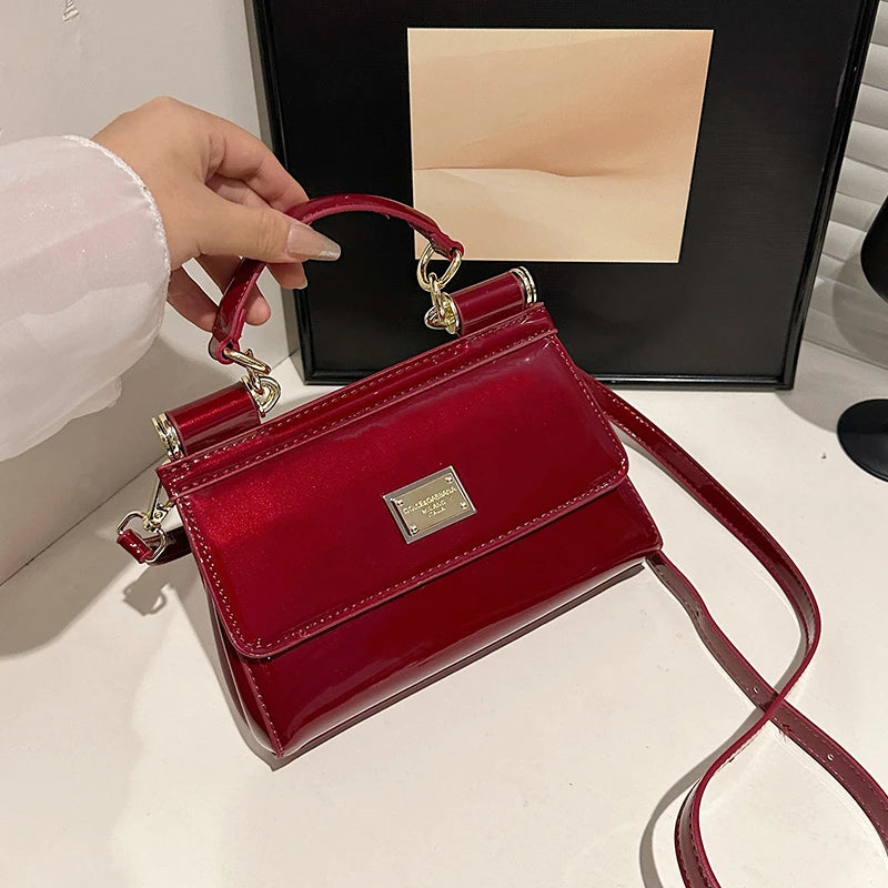 Luxury Brand Women Messenger Bag Made of Leather, Chic Shoulder Bag for Ladies, Popular Classic Elegant Handbags