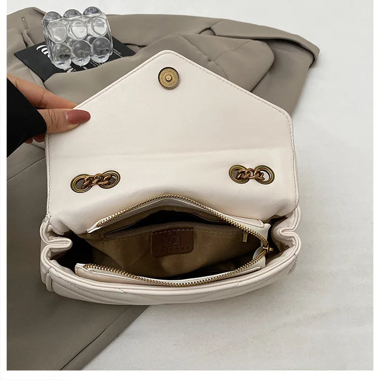 2025 Embroidered Quilted Chain Bag, Women's Luxury Crossbody Purse, Vintage Diamond Pattern Shoulder Bag with Stitching