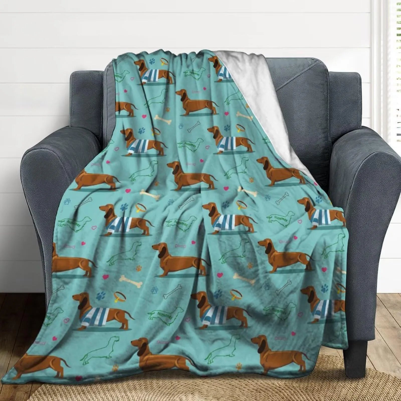 VIKAMA Cute Dachshund Blanket, Soft And Skin-Friendly Flannel Cartoon Printed Blanket, Sofa, Bedroom, Dormitory, Nap Blanket