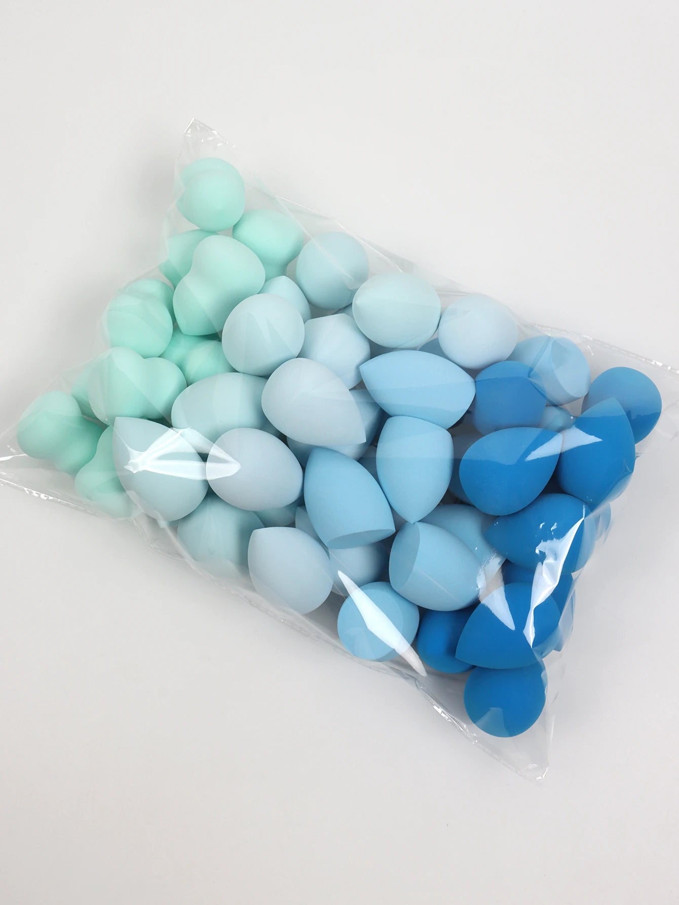 30 Beauty Eggs (Makeup Sponges) Foundation Make-Up Mixed Beauty Sponge, Liquid, Cream and Powder Without Blemish, Multi-Color C