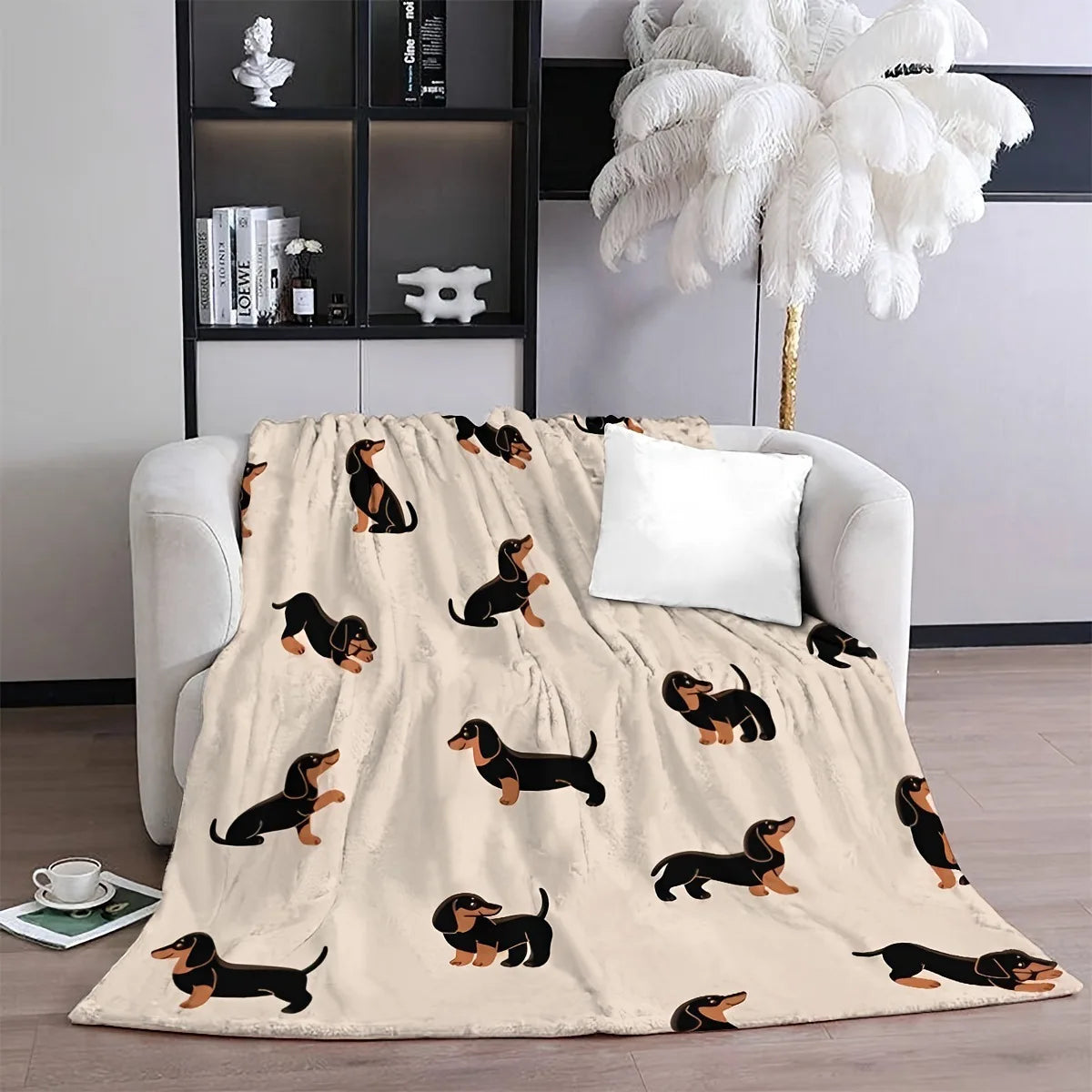 VIKAMA Cute Dachshund Blanket, Soft And Skin-Friendly Flannel Cartoon Printed Blanket, Sofa, Bedroom, Dormitory, Nap Blanket